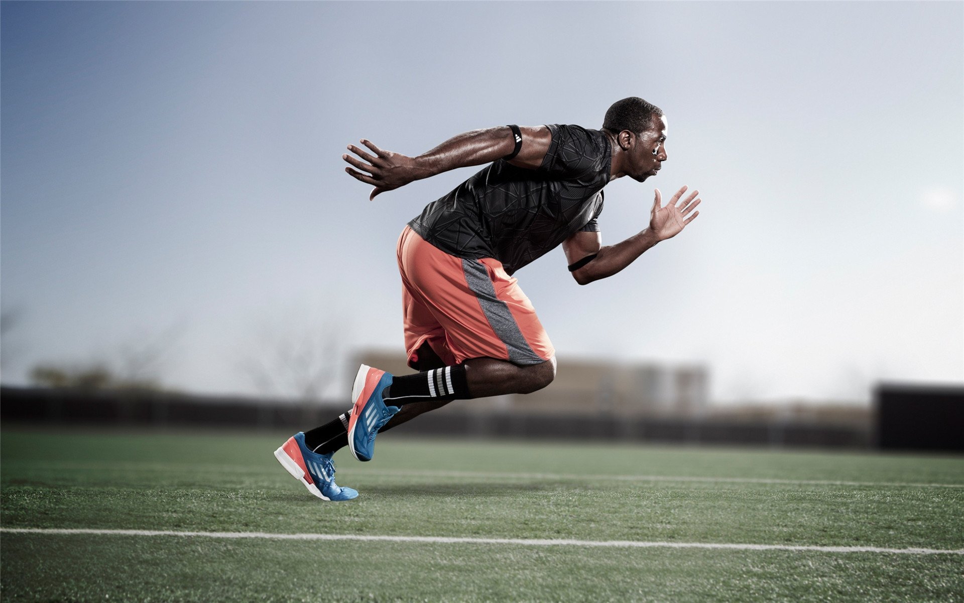 篮球训练营创新课程引导技术突破，篮球训练营创业计划书范文